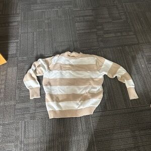 Brandy Melville sweater